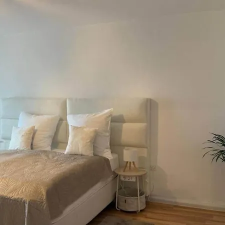 Lejlighed Modernes Design-apartment In Nahe Altstadt *