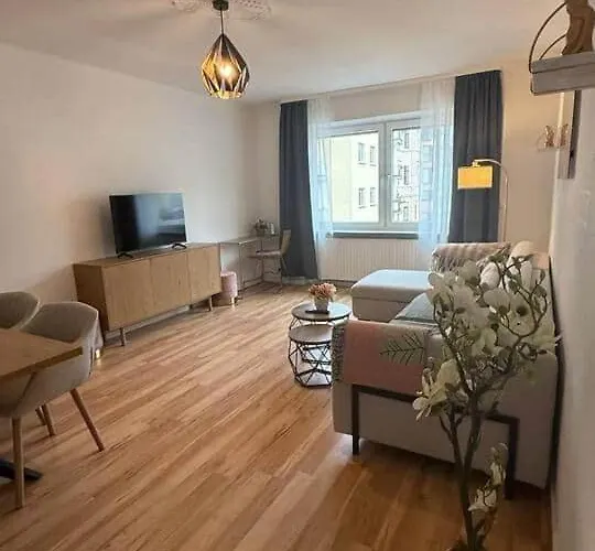 Modernes Design-apartment In Nahe Altstadt Apartamento