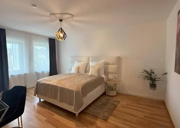 Modernes Design-apartment In Nahe Altstadt דירה